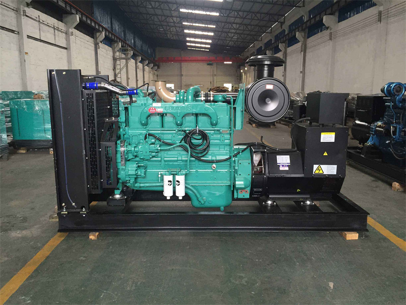 蜀山柴油发电机组过载运行时降低转速有哪些注意事项？