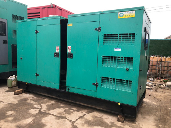 蜀山怎样合理控制磷酸铁锂蓄电池的充放电倍率以延长其使用寿命？